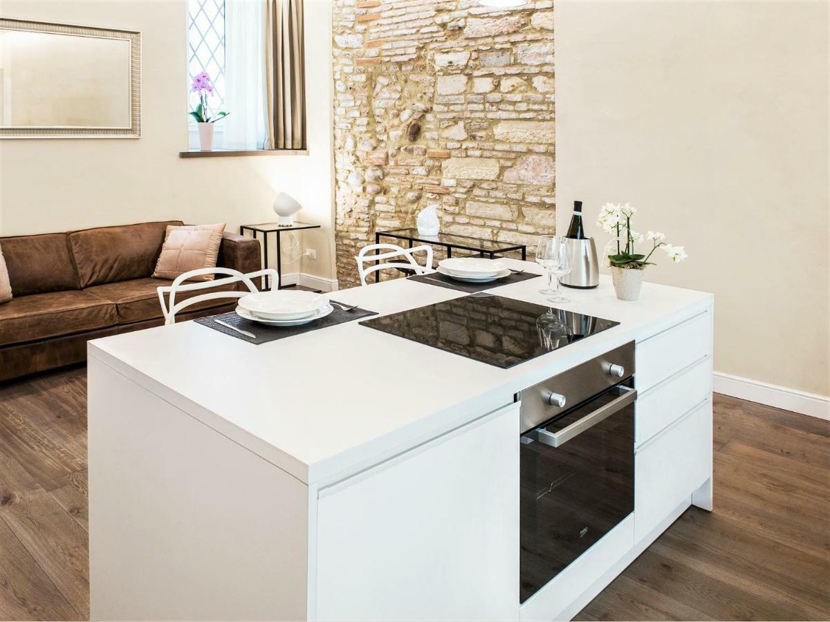 Fratta5 Luxury Apartment Verona Eksteriør billede